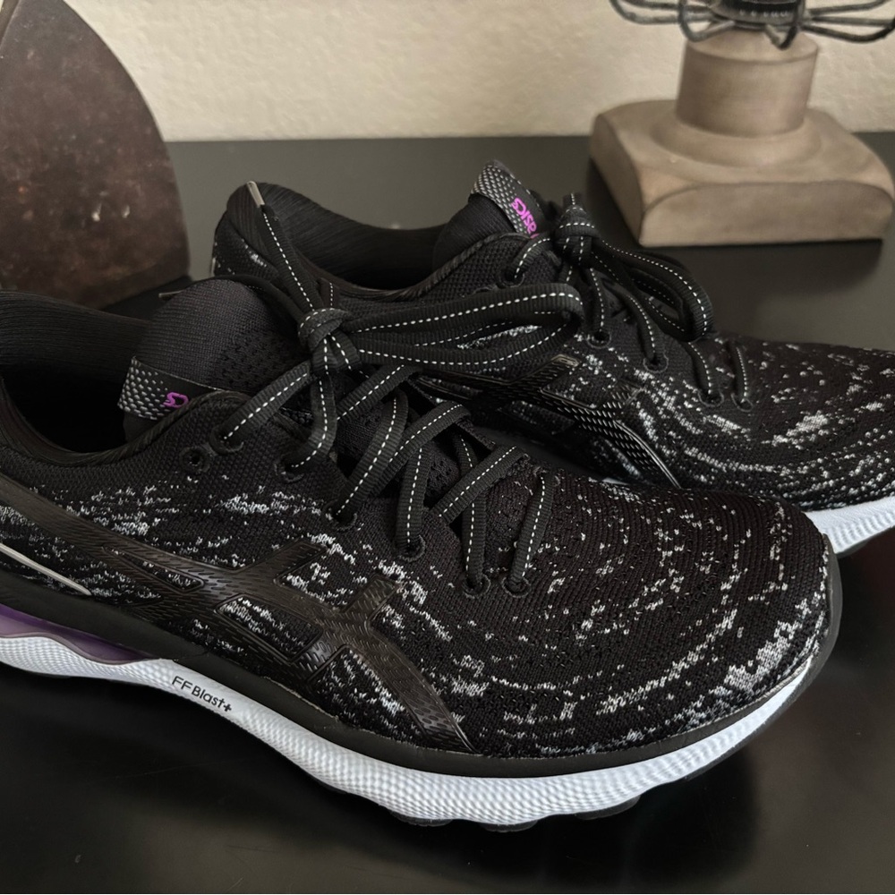 Asics Gel nimbus 24 women’s 10